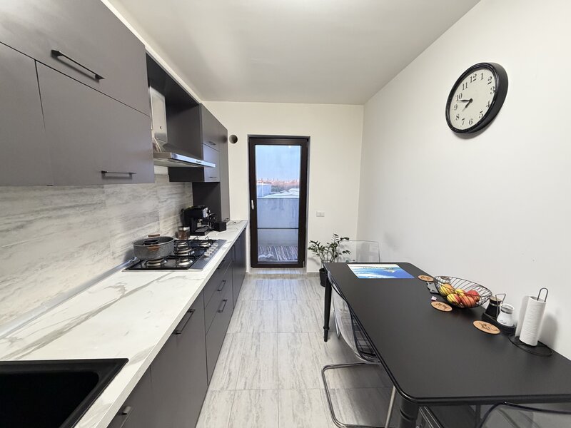 Pantelimon Apartament 3 camere de vanzare - loc de parcare- boxa inclusa