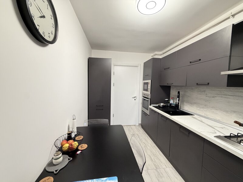 Pantelimon Apartament 3 camere de vanzare - loc de parcare- boxa inclusa